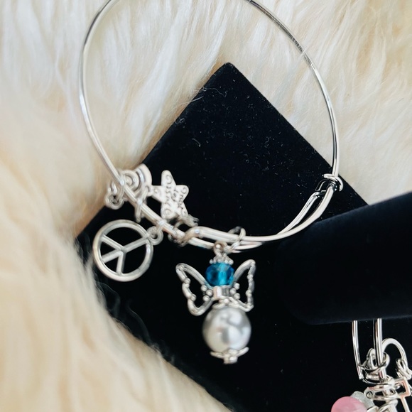 Bangle - Picture 1 of 4